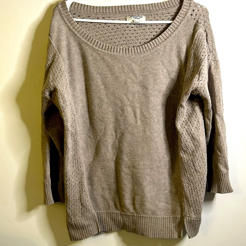 American Eagle Outfitters gray sweater long sleeves size Large